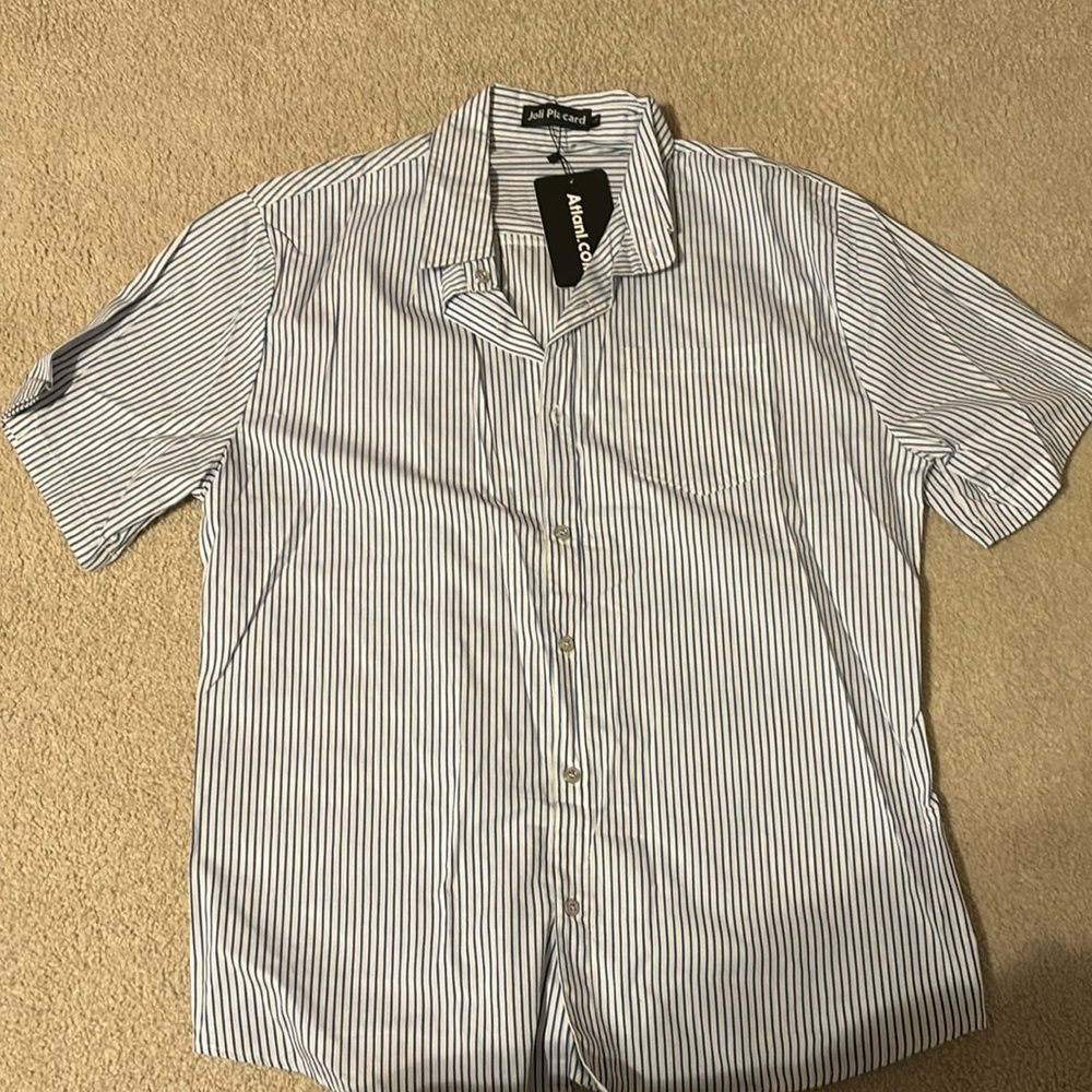 Joli placard short sleeve button down size large